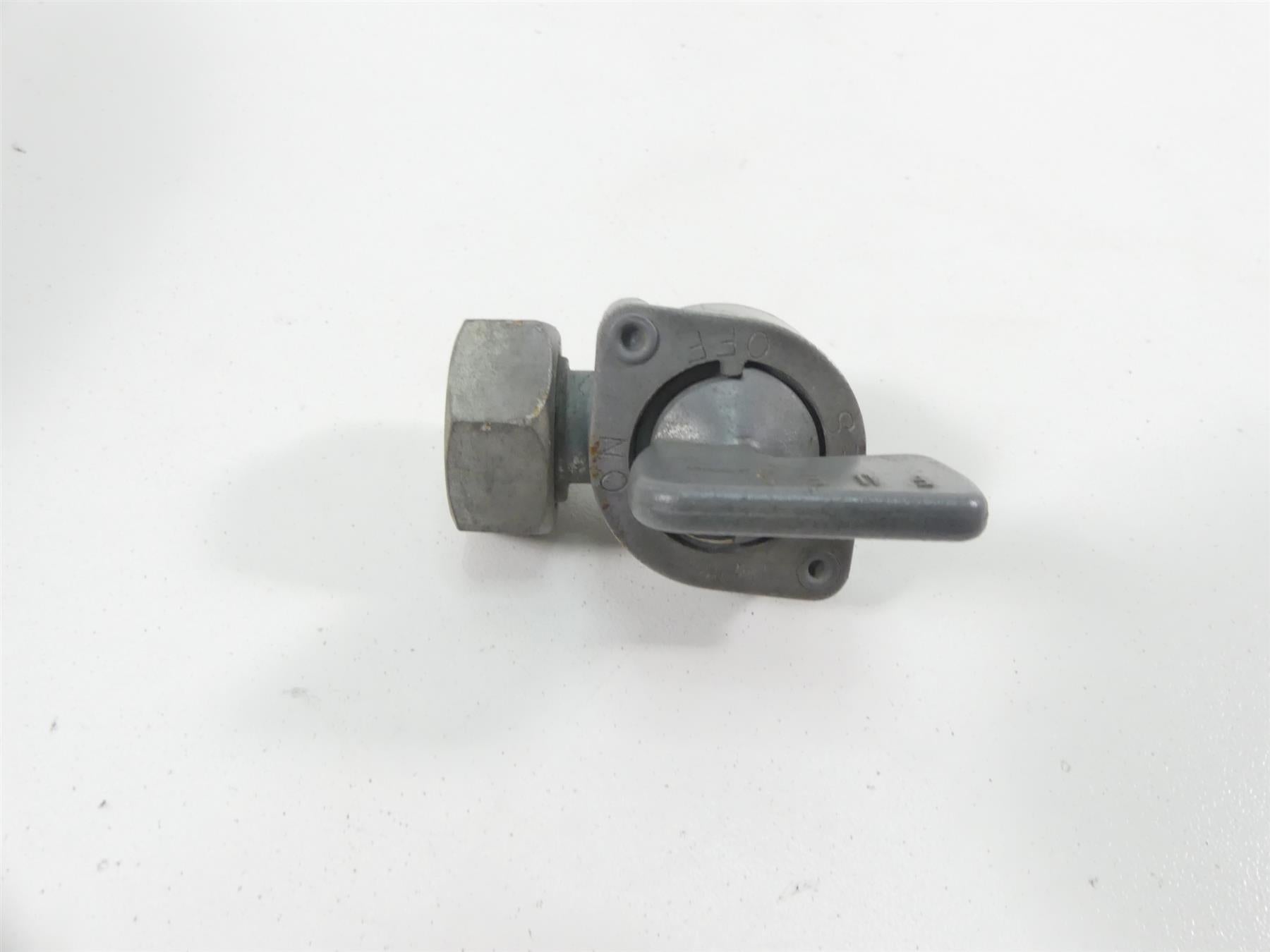 1980 Honda CB750C Custom Fuel Gas Petrol Pet Cock Petcock Valve 16950-425-025 {{ shop.shopifyCountryName }} - Mototech271
