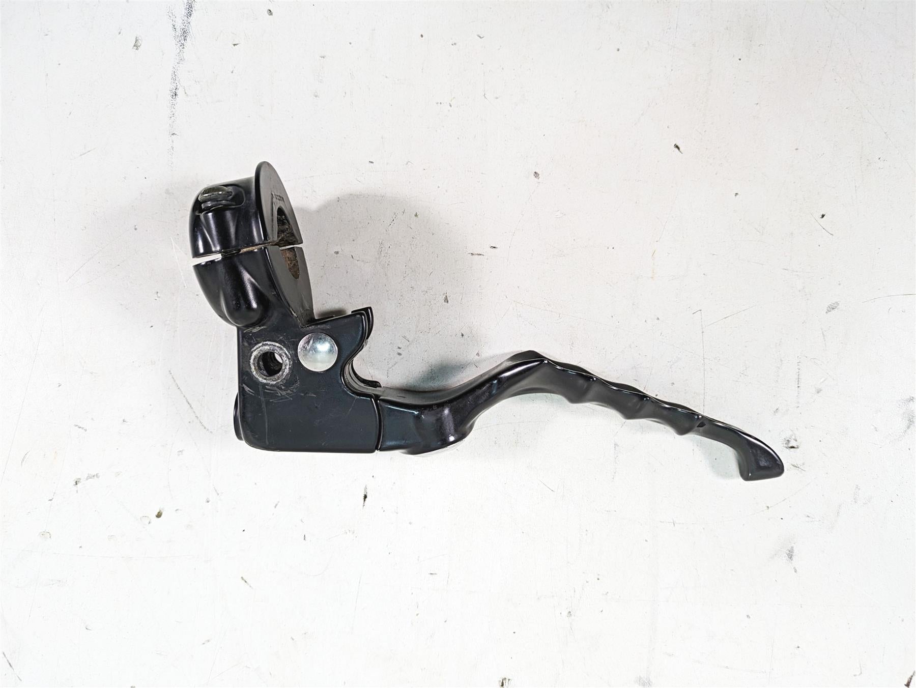 2013 Harley Softail FLSTFB Fat Boy Lo Clutch Perch Skull Lever Set 38608-96 {{ shop.shopifyCountryName }} - Mototech271