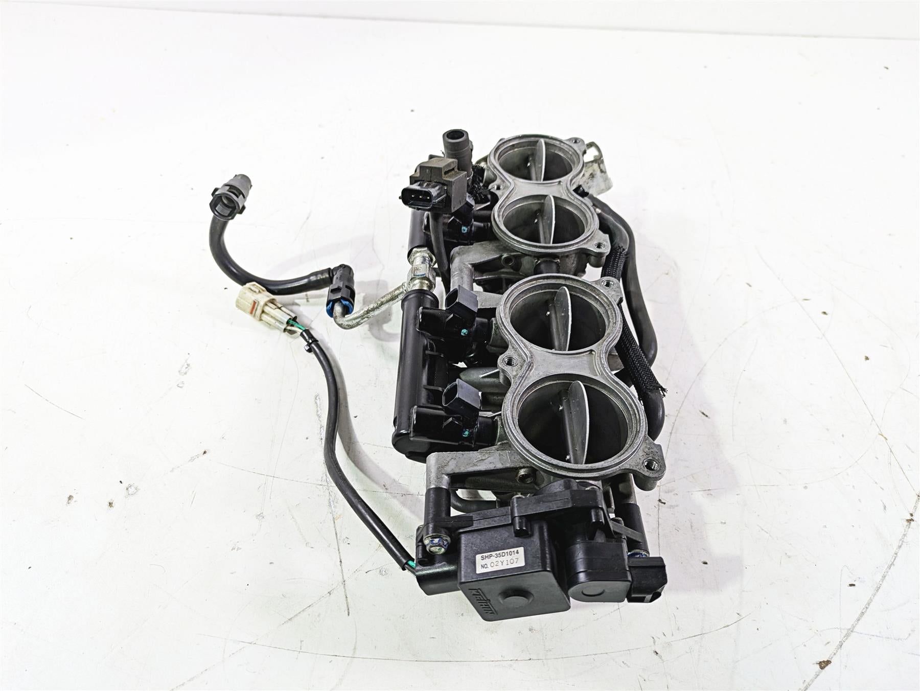 2016 Suzuki GSXR1000 Keihin Throttle Body Bodies Fuel Injection 13406-47H40 {{ shop.shopifyCountryName }} - Mototech271