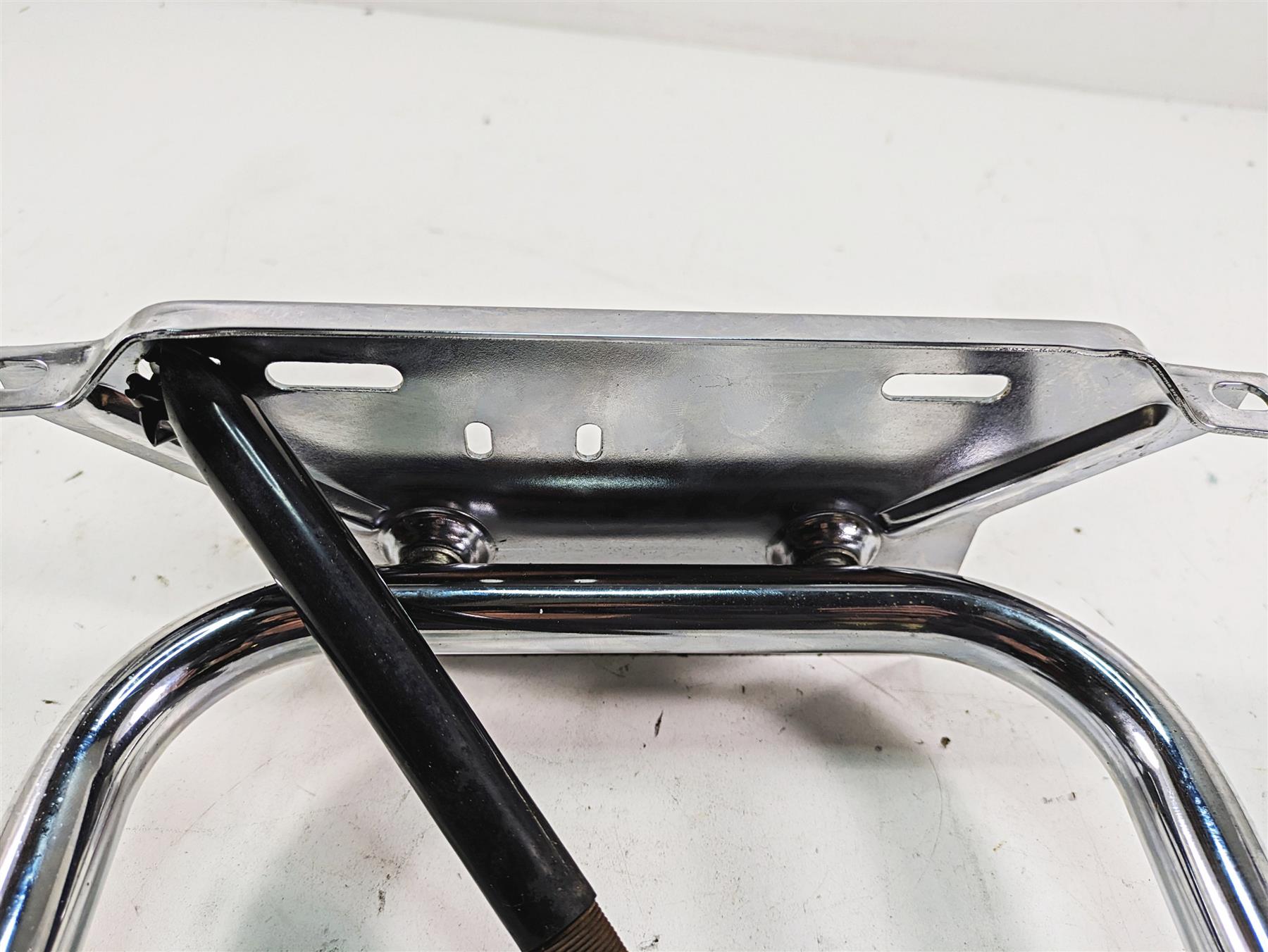 2006 Harley Touring FLHTCUI Electra Glide Rear Frame Guard Plate Holder 53422-97 {{ shop.shopifyCountryName }} - Mototech271