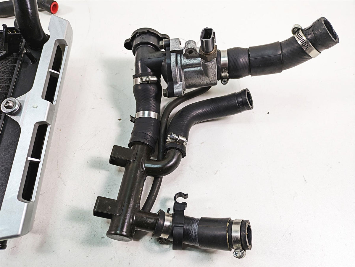2002 Yamaha FZ1 FZS1000 Fazer Radiator Fan Reservoir Hoses Set 5LV-12461-00-00 {{ shop.shopifyCountryName }} - Mototech271