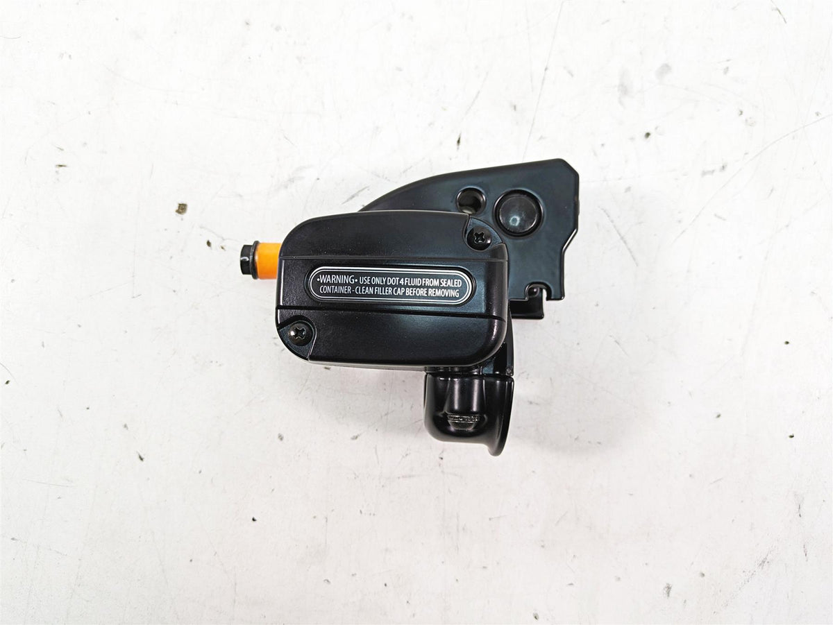 2015 Harley Touring FLHXS Street Glide Front Brake Master Cylinder 44551-08F {{ shop.shopifyCountryName }} - Mototech271
