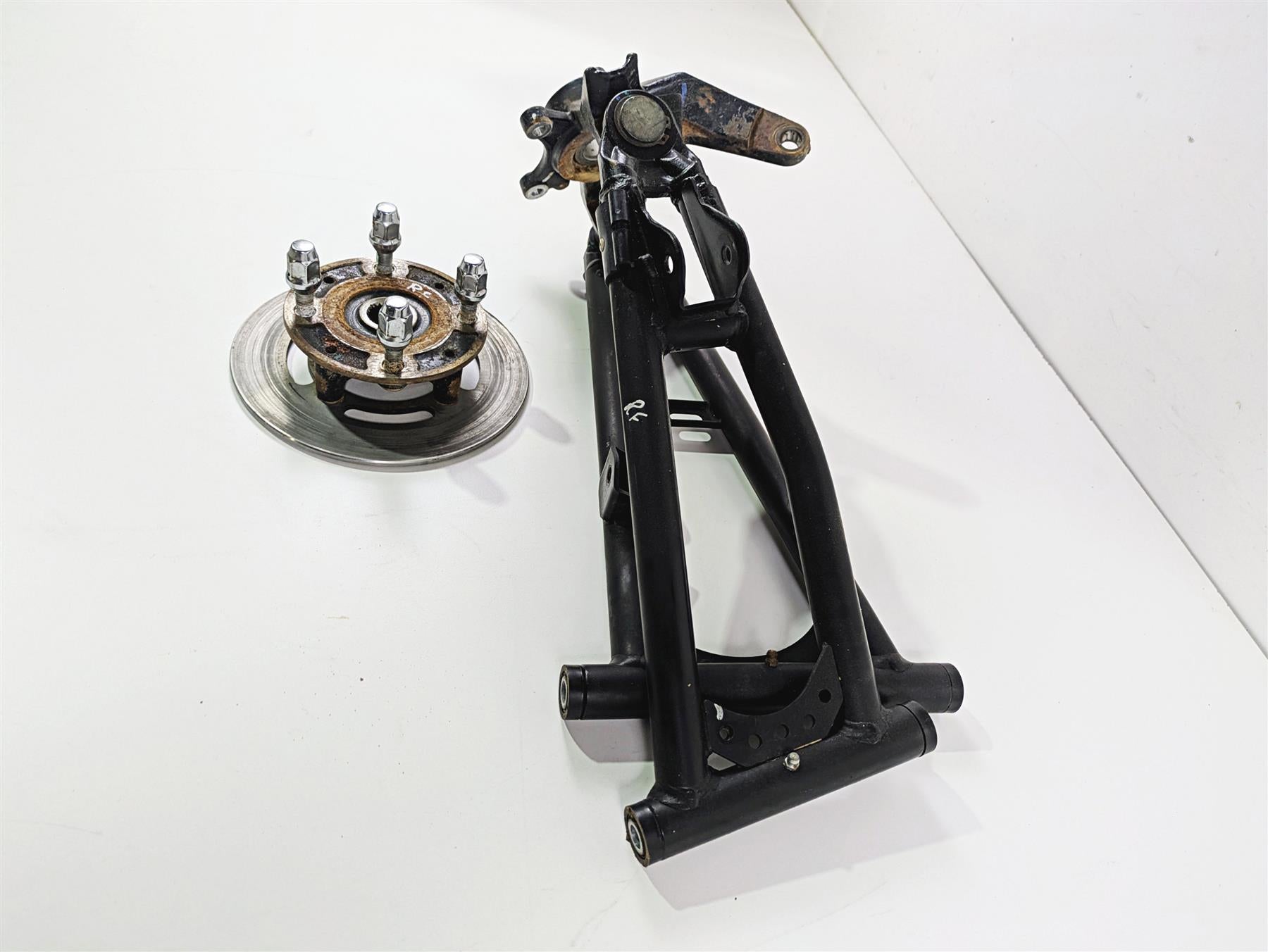 2021 CFMoto Zforce 950 Sport Front Right Knee Assembly Control Arms 5BYA-050801 {{ shop.shopifyCountryName }} - Mototech271