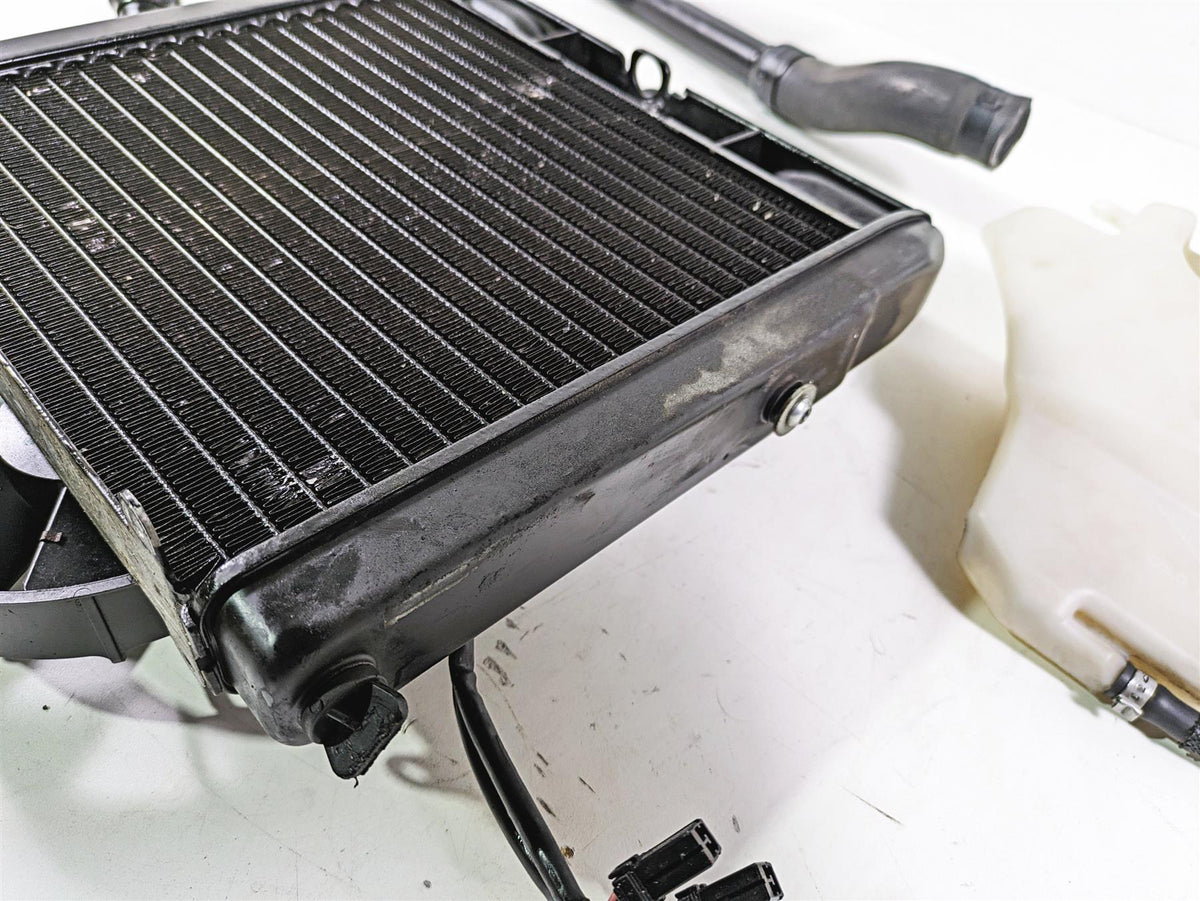 2013 Harley VRSCDX Night Rod Sp Radiator Fans Reservoir Hoses 26722-04 {{ shop.shopifyCountryName }} - Mototech271