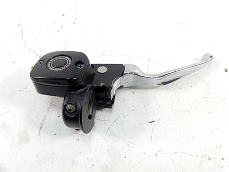 2002 Harley Touring FLHTC Electra Glide Front Brake Master Cylinder 41700737 {{ shop.shopifyCountryName }} - Mototech271