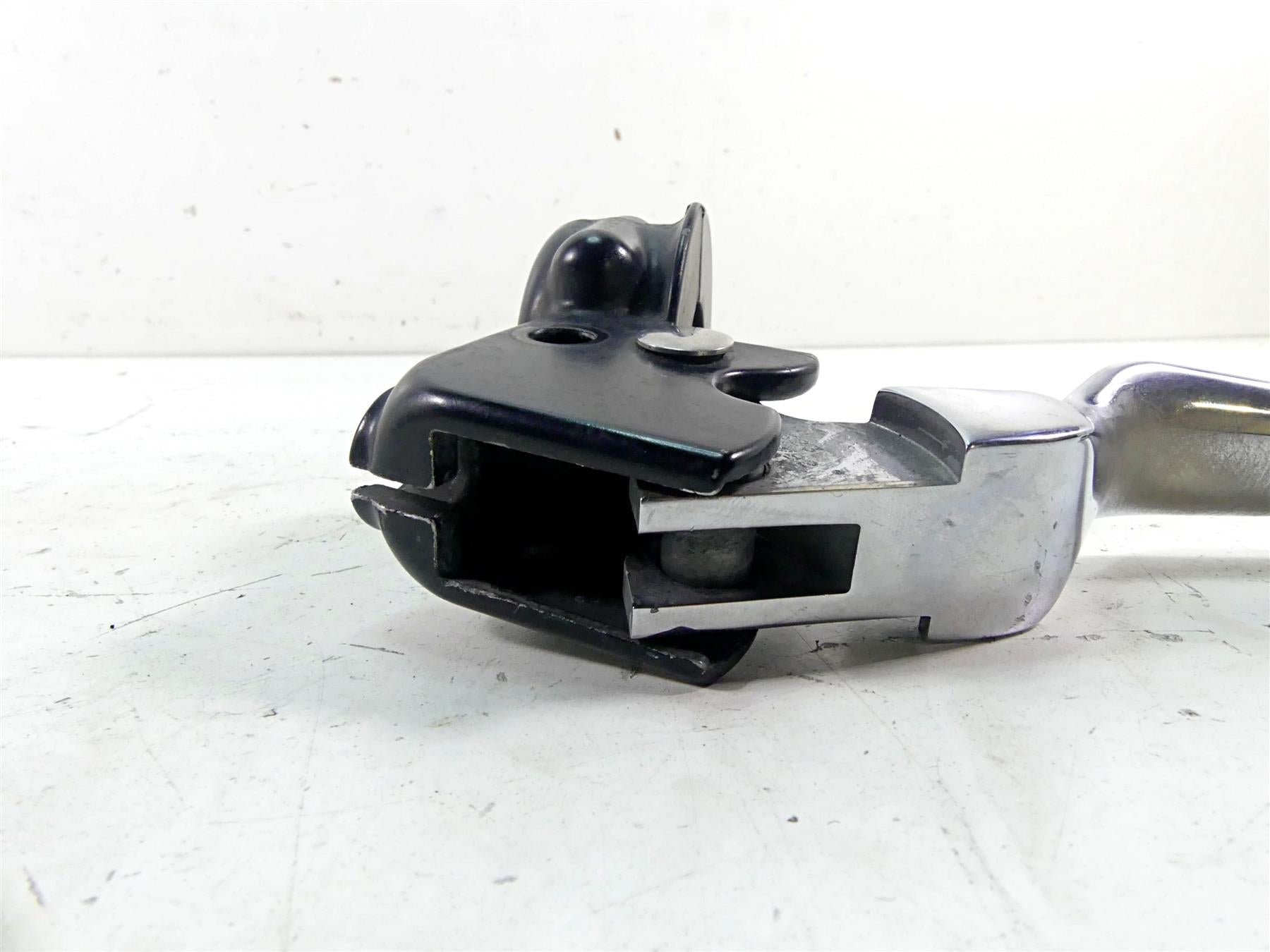 2002 Harley Touring FLHTC Electra Glide Clutch Perch & Chrome Lever 45015-96 {{ shop.shopifyCountryName }} - Mototech271