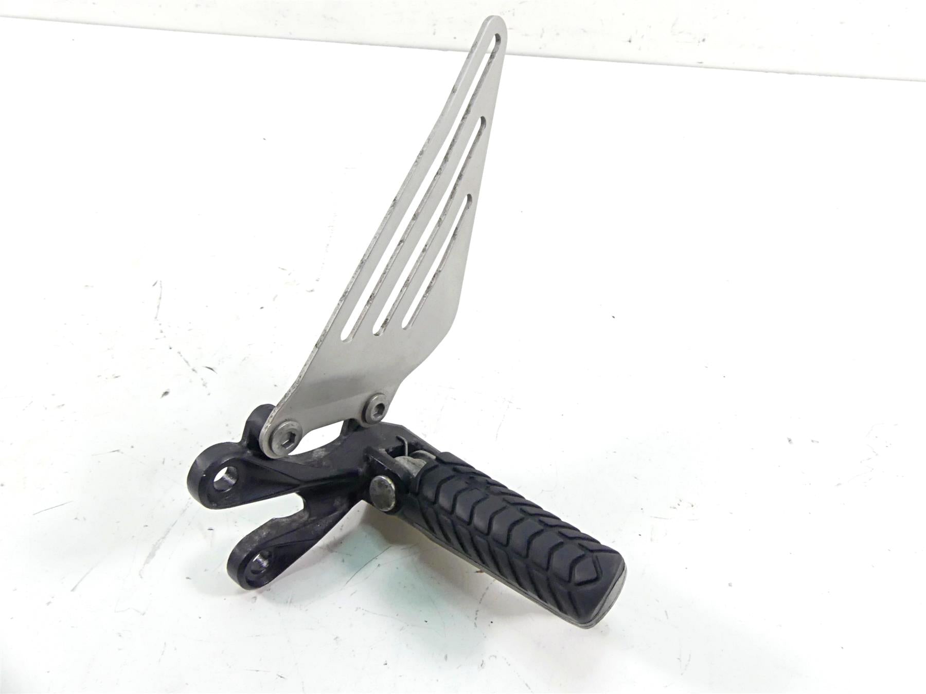 2010 Kawasaki ZX1400 ZX14 R Ninja Front Left Footpeg Foot Peg 34028-0031 {{ shop.shopifyCountryName }} - Mototech271