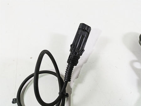 2017 Harley Touring FLHTKSE CVO E-Glide Abs Wheel Speed Sensors Set 32700015 {{ shop.shopifyCountryName }} - Mototech271