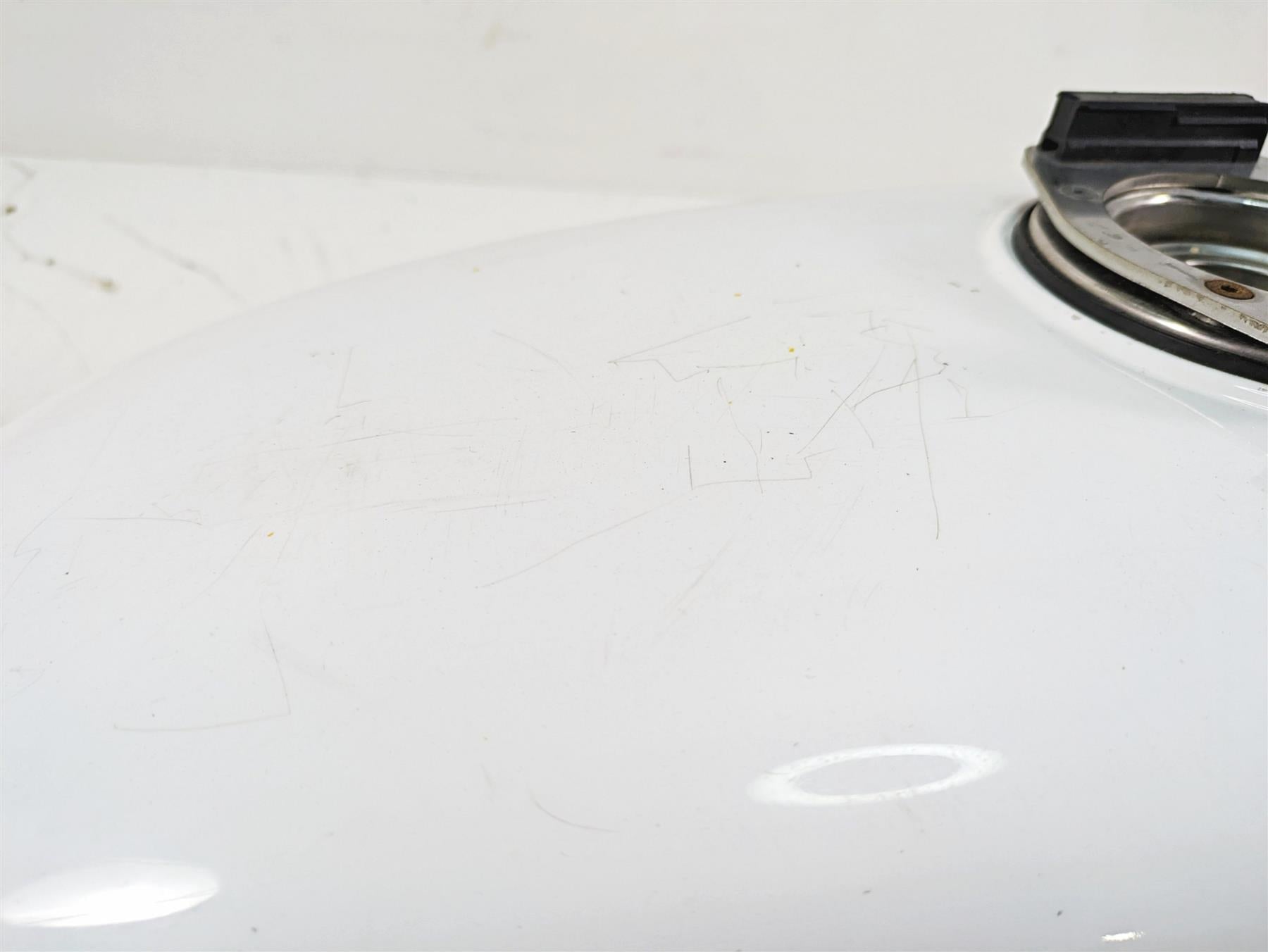 2013 Moto Guzzi V7 750 Stone White Fuel Gas Petrol Tank 887944 {{ shop.shopifyCountryName }} - Mototech271