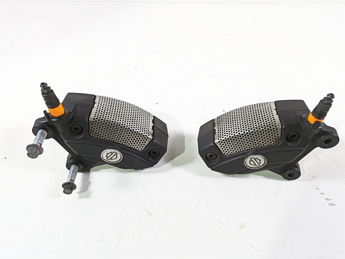 2020 Harley Touring FLHT Electra Glide Front Brake Caliper Set 43027-08 44023-08 {{ shop.shopifyCountryName }} - Mototech271