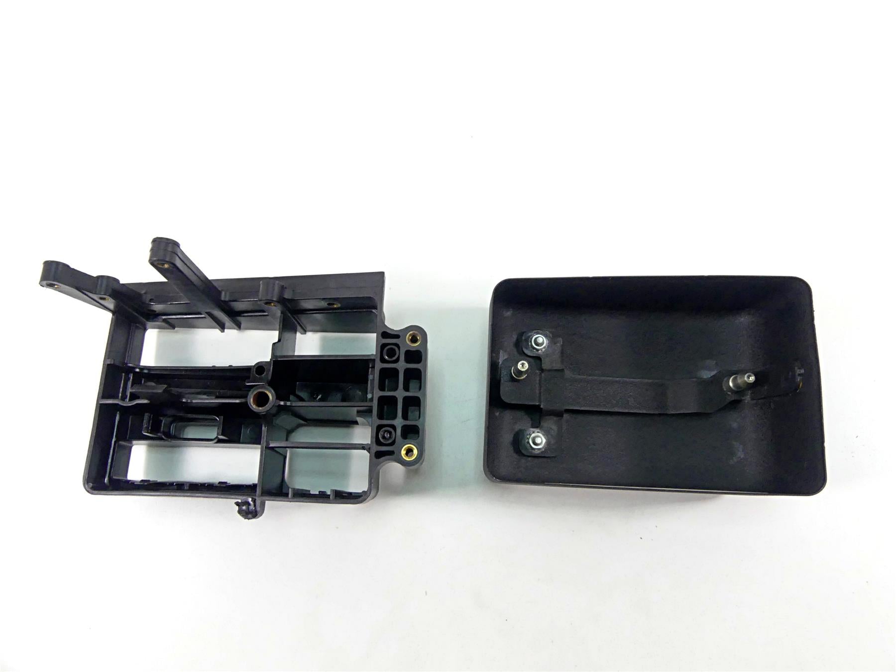2010 Harley FXDF Dyna Fat Bob Electric Tray & Black Wrinkled Cover 70367-04B {{ shop.shopifyCountryName }} - Mototech271