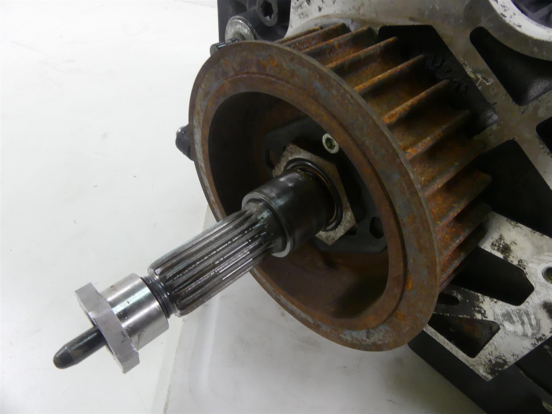 2001 Harley Touring FLHRCI Road King 5-Speed Transmission Gear Box -23K 33035-01 {{ shop.shopifyCountryName }} - Mototech271