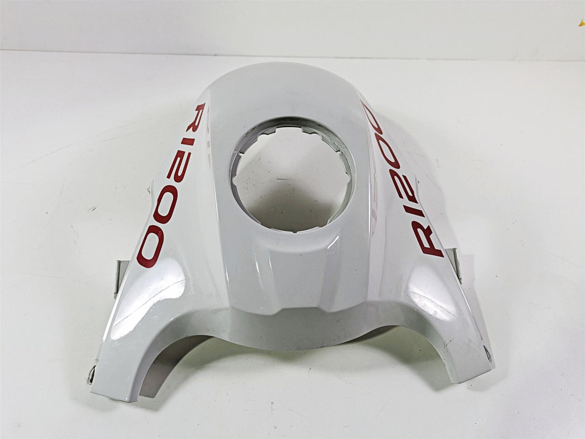 2006 BMW R1200GS K255 Adv Tank Center Cover Fairing 46637706283 46637706284 {{ shop.shopifyCountryName }} - Mototech271