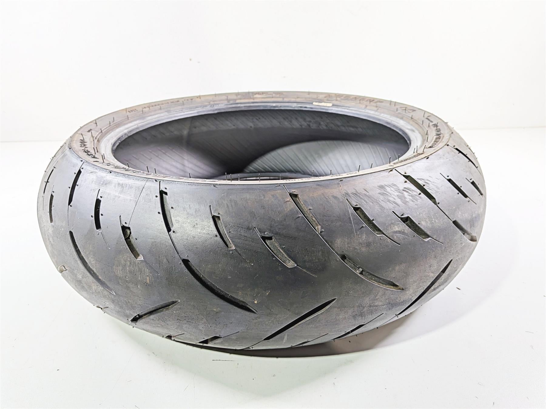 Used Motorcycle Rear Tire Dunlop 190/55R17 GPR-300 Sportmax DOT 1524 45067876