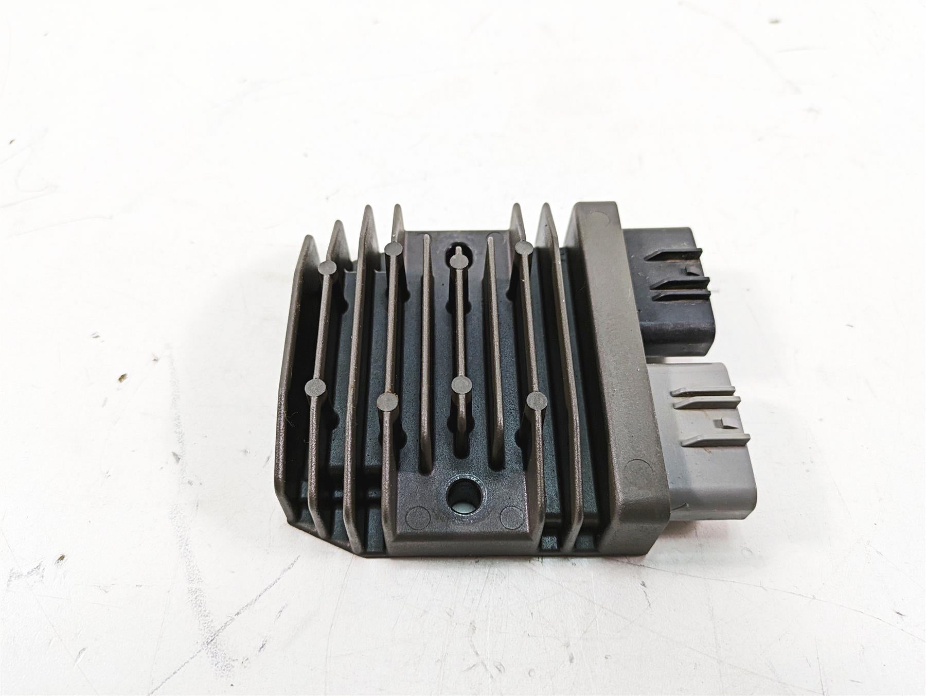 2018 Yamaha YXZ1000R EPS SS Rectifier Voltage Regulator 1D7-81960-01-00 FH020AA {{ shop.shopifyCountryName }} - Mototech271