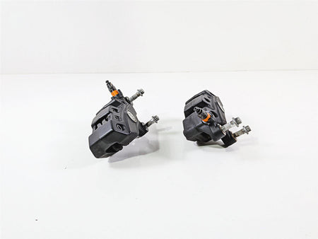 2017 Harley Touring FLHXS Street Glide Front Brake Caliper Set 43027-08 44023-08 {{ shop.shopifyCountryName }} - Mototech271