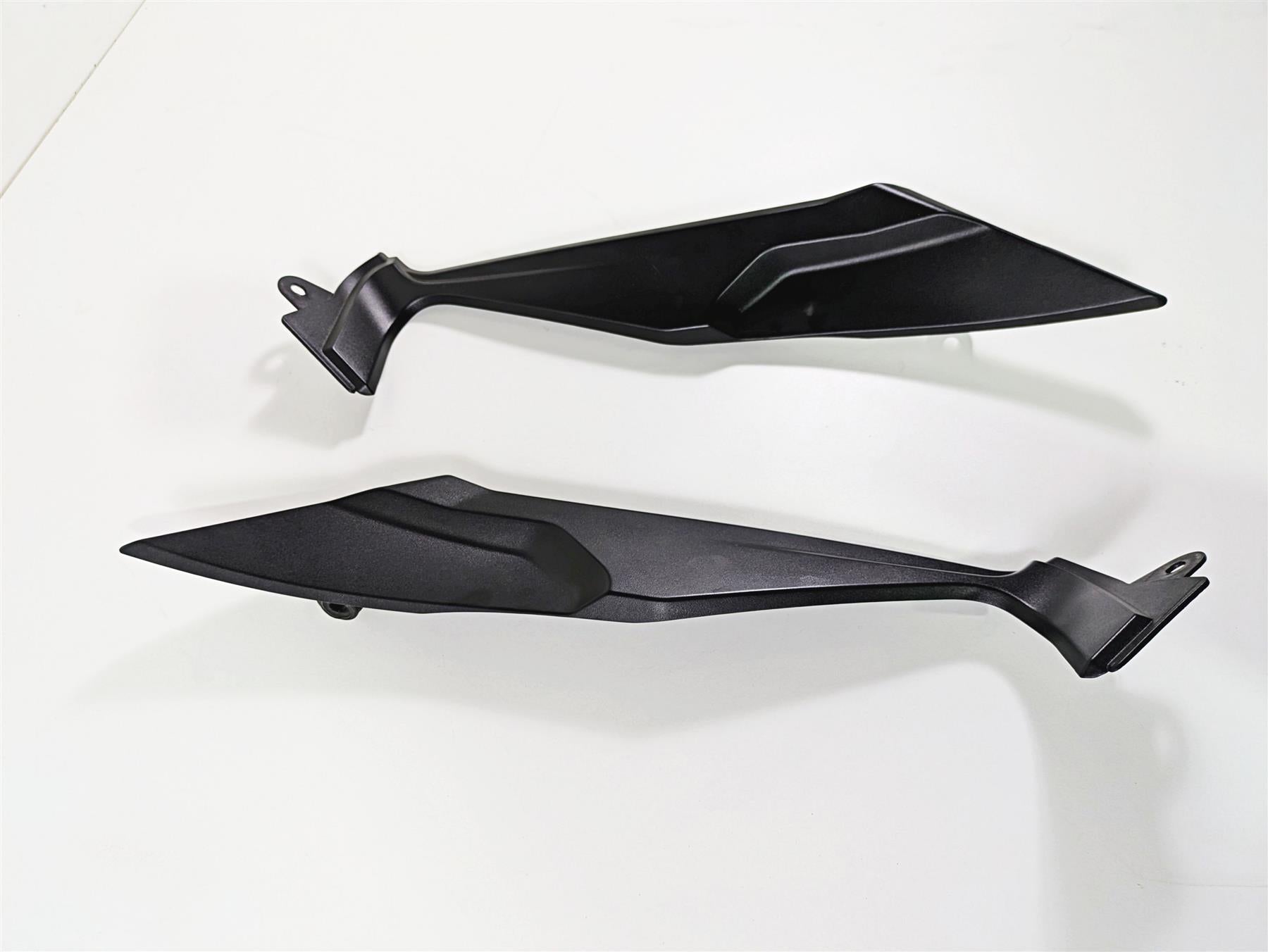 2015 Triumph Tiger Explorer XC Under Seat Infill Cover Fairings T2309022 {{ shop.shopifyCountryName }} - Mototech271