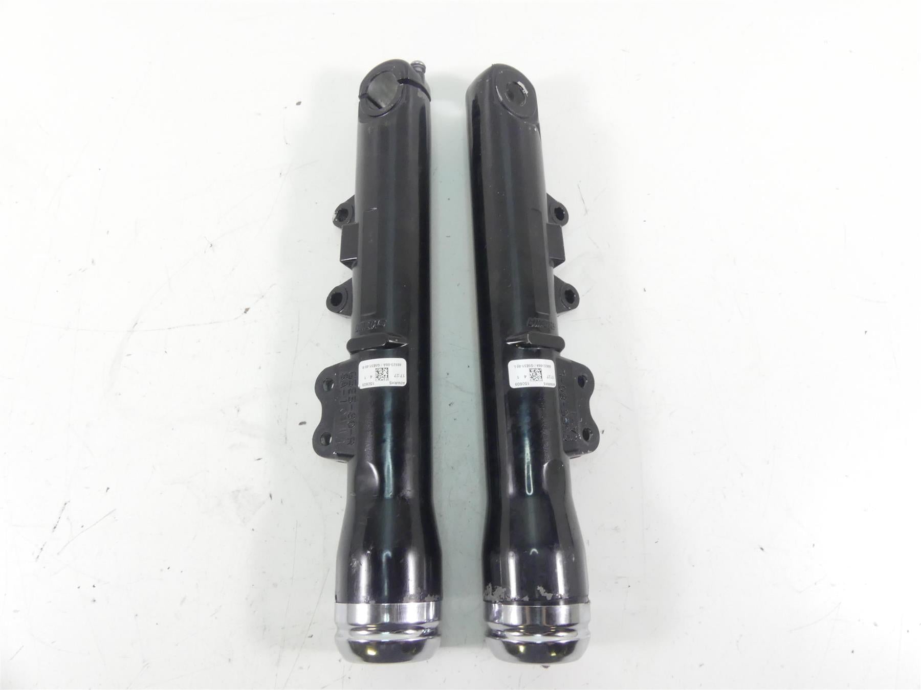 2015 Harley FXDF Dyna Fat Bob Showa Front Fork Lower Slider Set 48623-08A {{ shop.shopifyCountryName }} - Mototech271