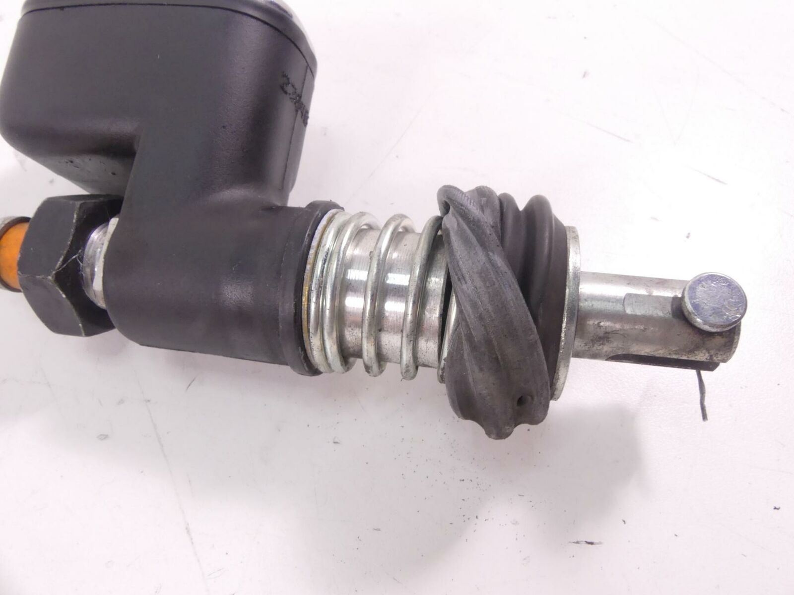 2005 Harley Touring CVO FLHTCSE Electra Glide Rear Brake Master Cylndr 41782-05 {{ shop.shopifyCountryName }} - Mototech271