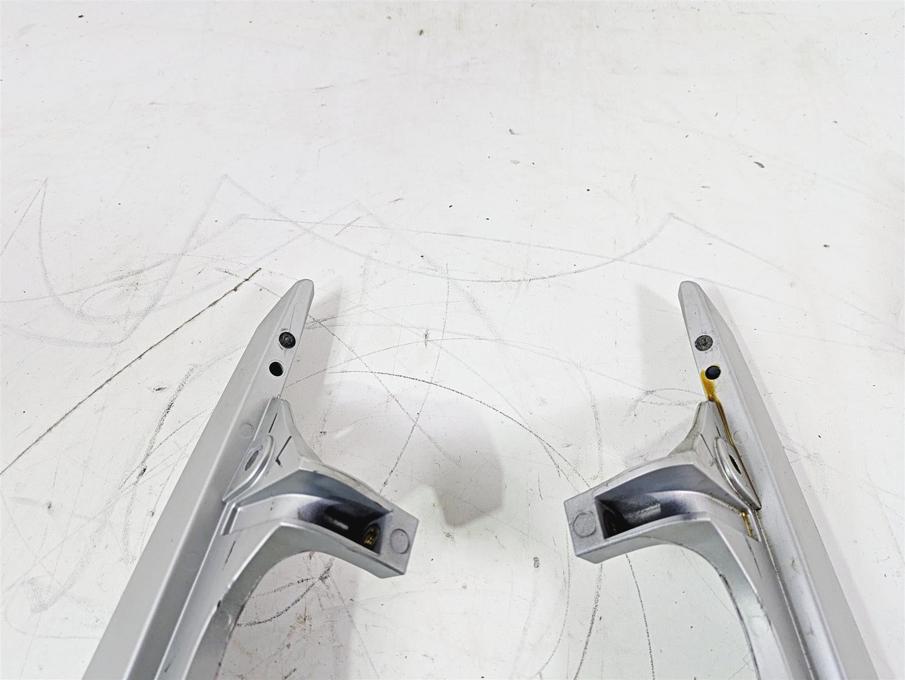 2015 BMW K1600 GT K48 Rear Passenger Side Grab Handles 46548549392 46548549391 {{ shop.shopifyCountryName }} - Mototech271