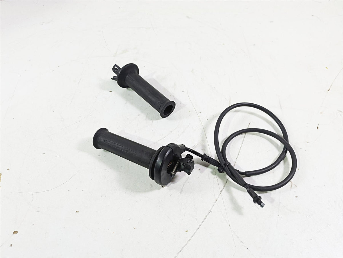2016 BMW F800R K73 Left Right Hand Heated Grip Set 61317708227 61317708228 {{ shop.shopifyCountryName }} - Mototech271