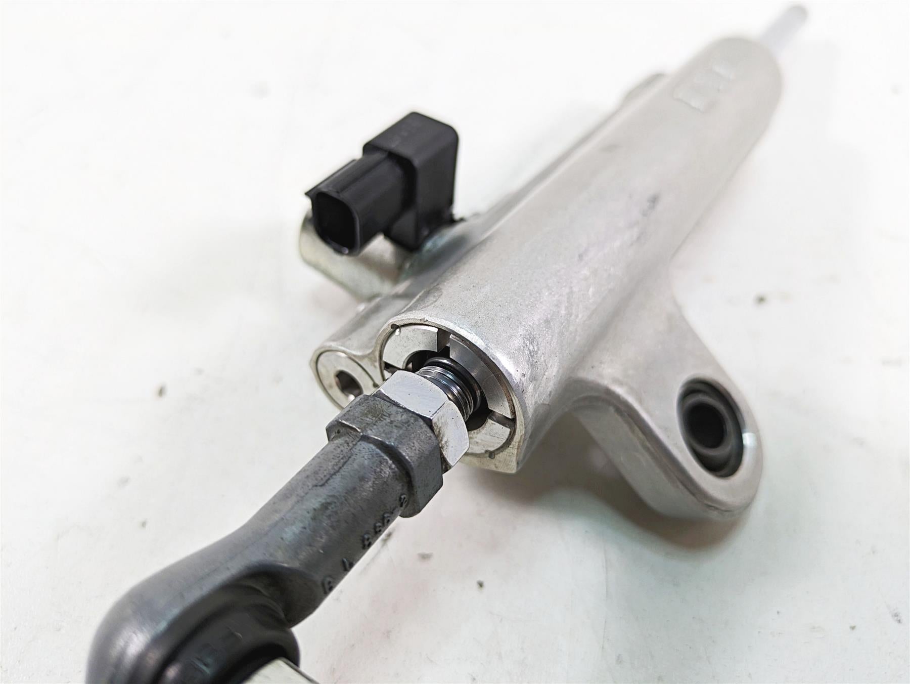 2009 Suzuki GSXR750 K9 Kyb Steering Damper Stabilizer 51750-21H10 {{ shop.shopifyCountryName }} - Mototech271