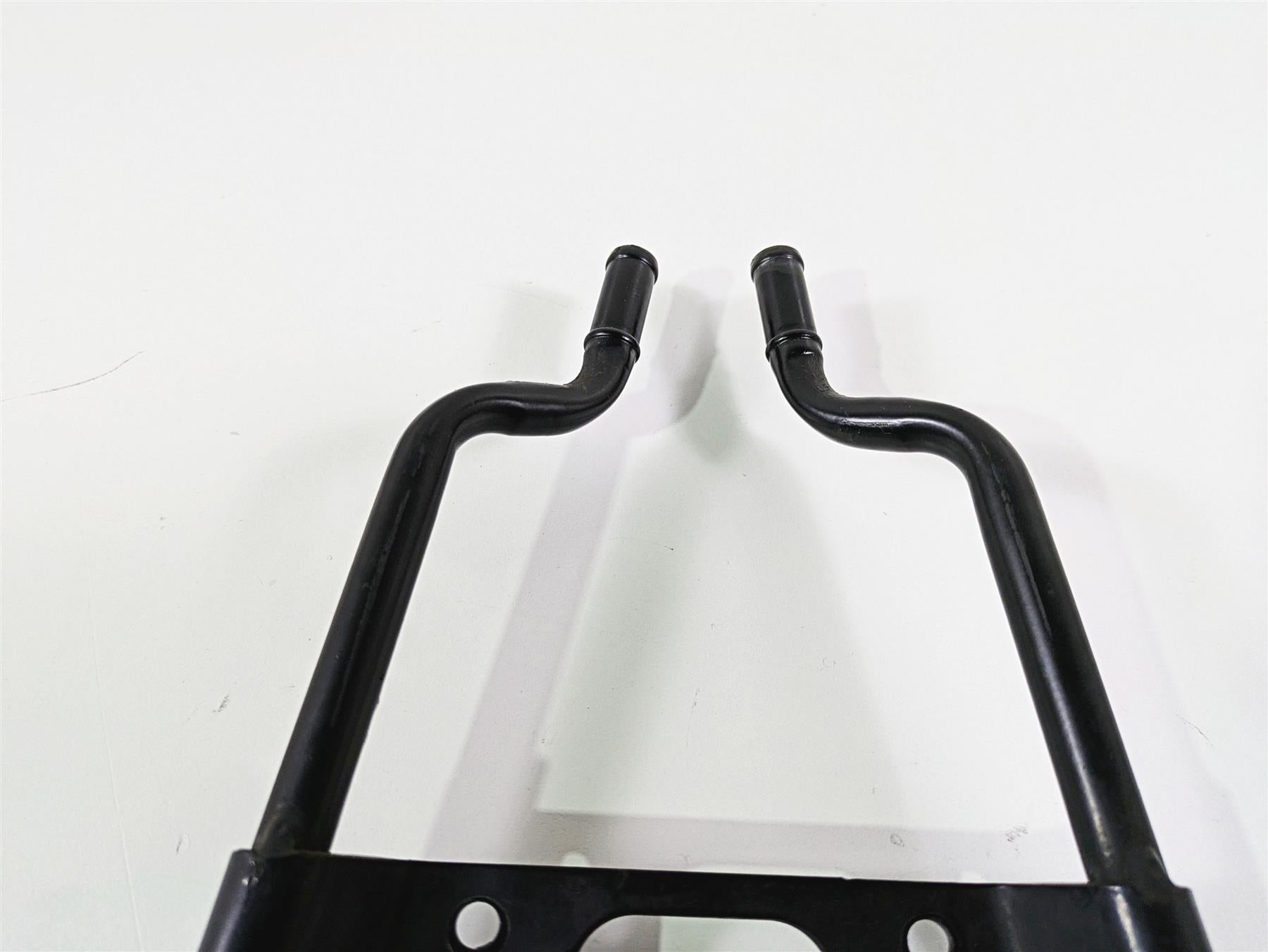 2017 Harley Touring FLHTKSE CVO E-Glide Coolant Crossover Hose Mount 12700091A {{ shop.shopifyCountryName }} - Mototech271