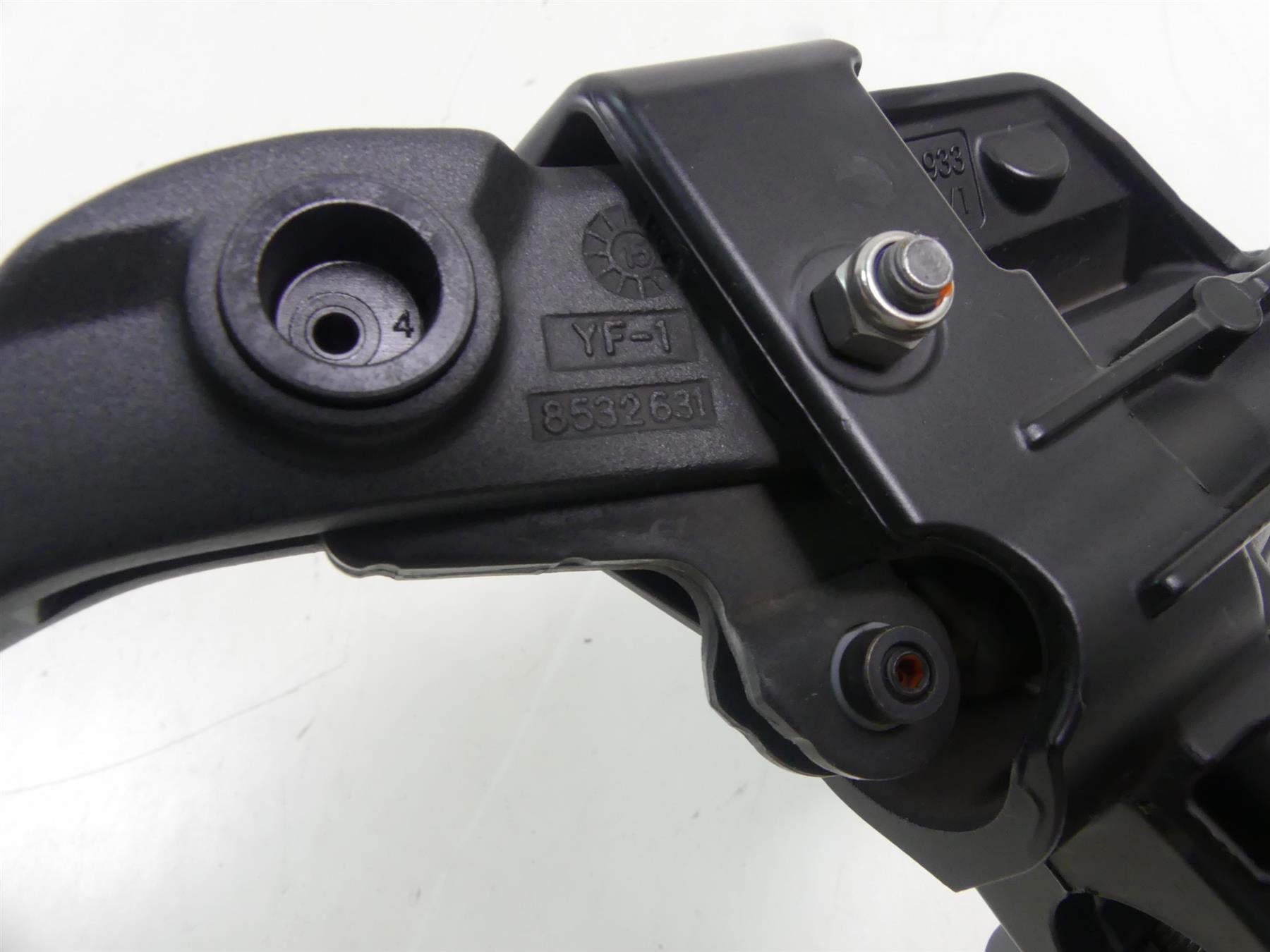 2016 BMW R1200GS K50 Front Brake Master Cylinder + Lever 32728559604 {{ shop.shopifyCountryName }} - Mototech271