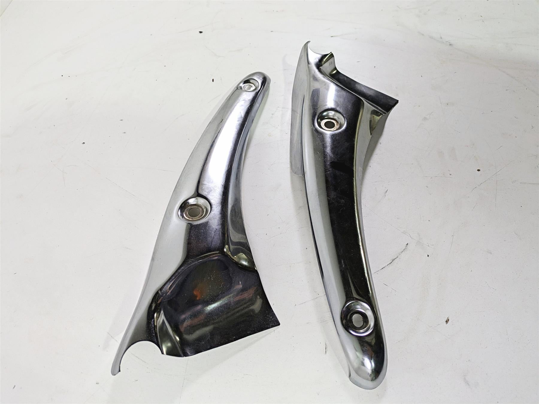 2006 Triumph Rocket 3 Rear Fender Chrome Braces Struts Covers T2306014 T2306024 {{ shop.shopifyCountryName }} - Mototech271