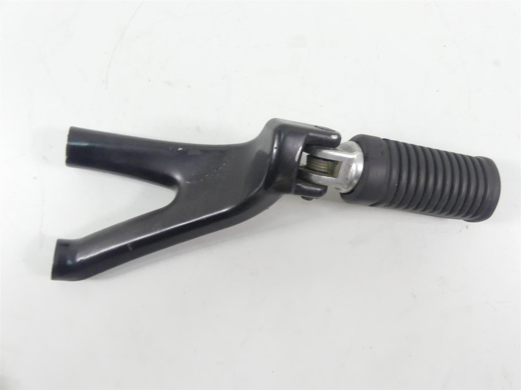 2019 Harley Softail FLSB Sport Glide Right Rider Footpeg Foot Peg 50500746 {{ shop.shopifyCountryName }} - Mototech271