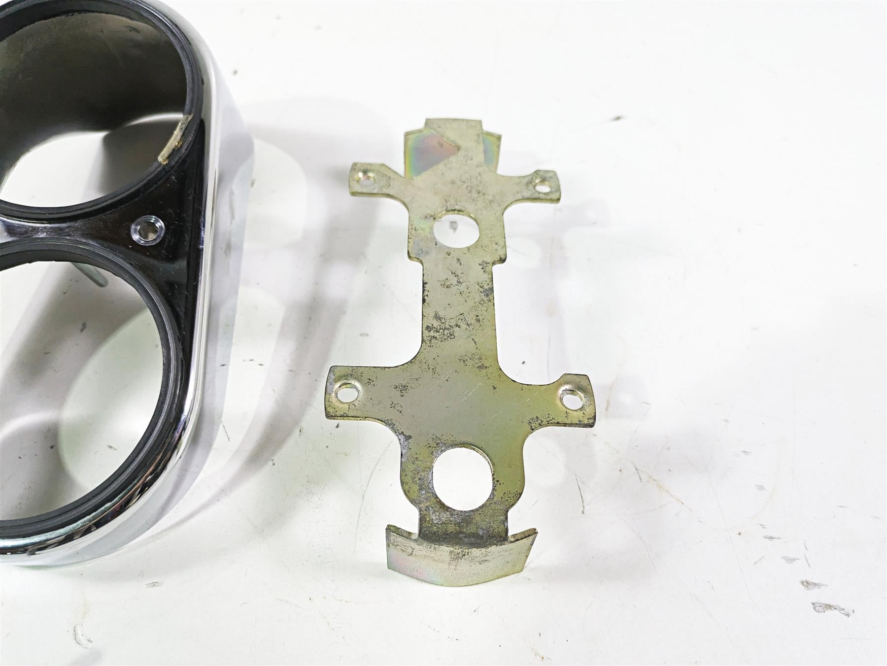 2003 Harley Dyna FXDL Low Rider 100TH Chrome Gauge Speedo Tacho Housing 67185-95 {{ shop.shopifyCountryName }} - Mototech271