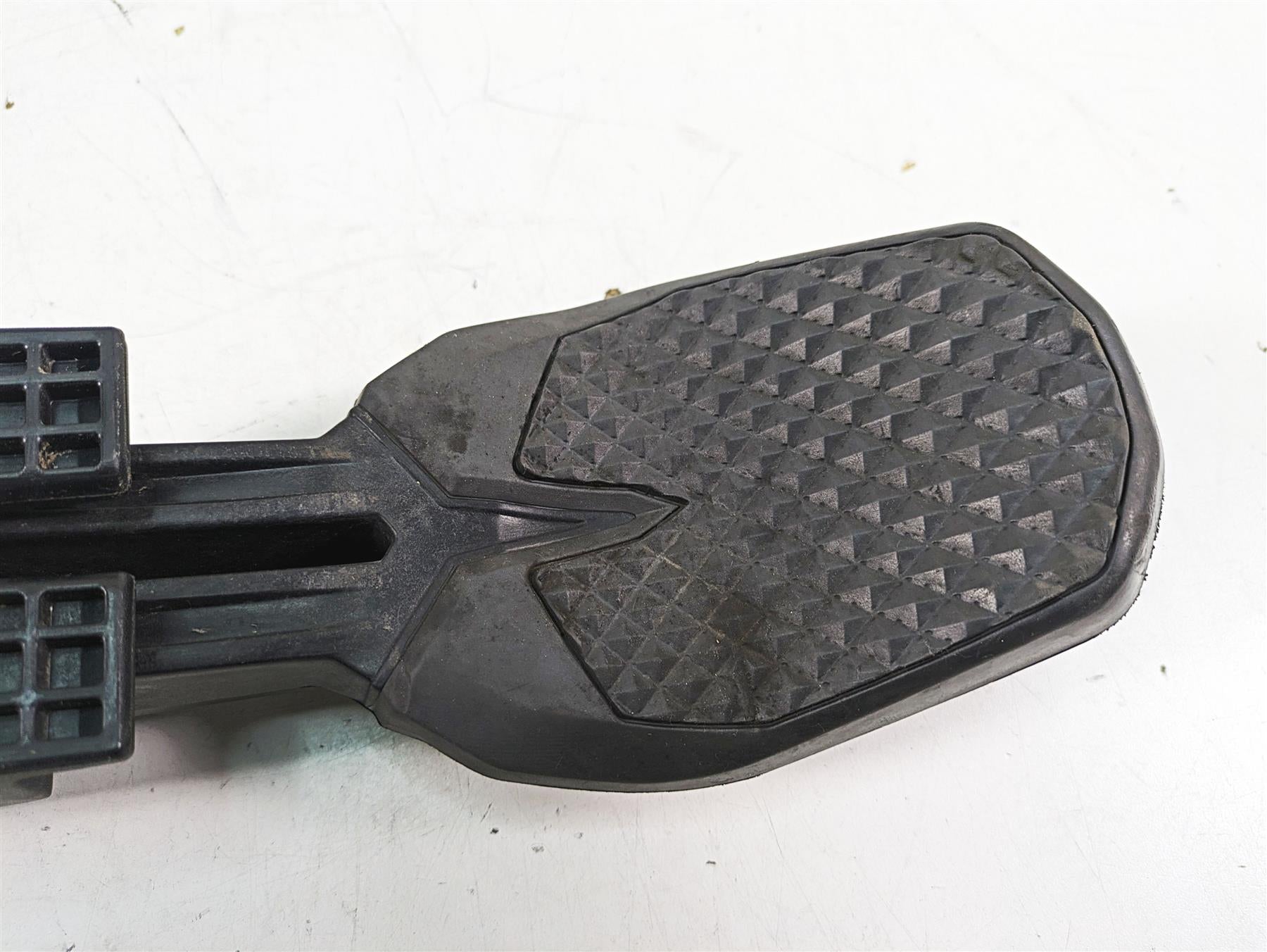 2016 Sea-Doo Spark 900 Rear Step Up Ladder 295100642 269800757 {{ shop.shopifyCountryName }} - Mototech271