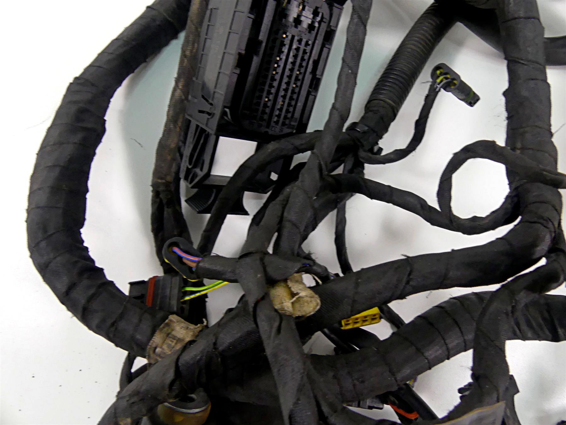 2013 BMW F800GS STD K72 Engine & Main Wiring Harness 12518534523 61118534518 {{ shop.shopifyCountryName }} - Mototech271
