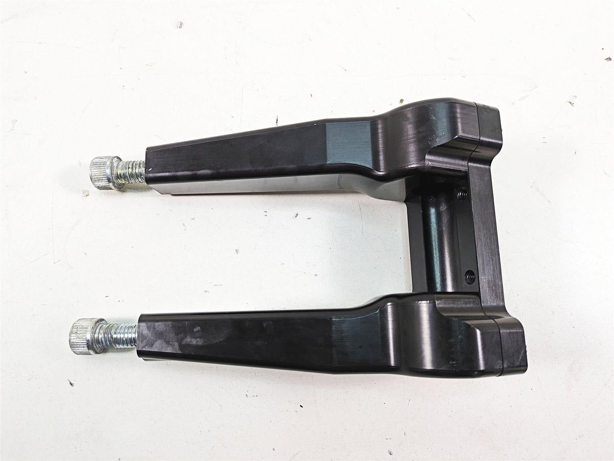 2019 Harley Touring FLHX Street Glide Thrashin 6" Handlebar Riser - Bent {{ shop.shopifyCountryName }} - Mototech271