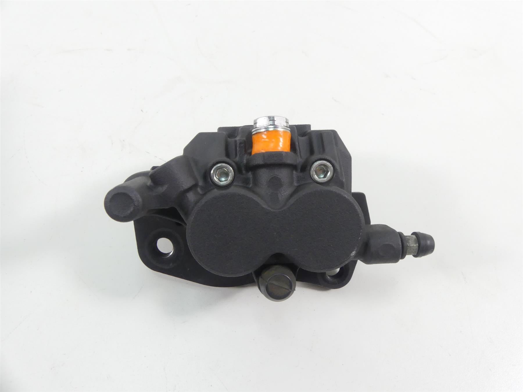 2015 Triumph 1050 Speed Triple R Rear Brake Caliper & Pads T2023052