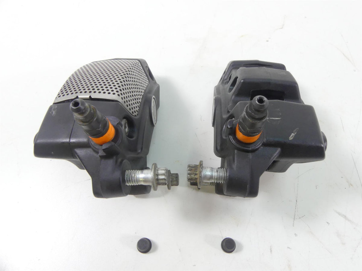 2014 Harley Touring FLHX Street Glide Front Brake Caliper Set - Read 43027-08 {{ shop.shopifyCountryName }} - Mototech271