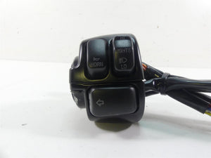 2011 Harley VRSCF Muscle Rod Left Hand Blinker Control Switch - Read 71682-06A