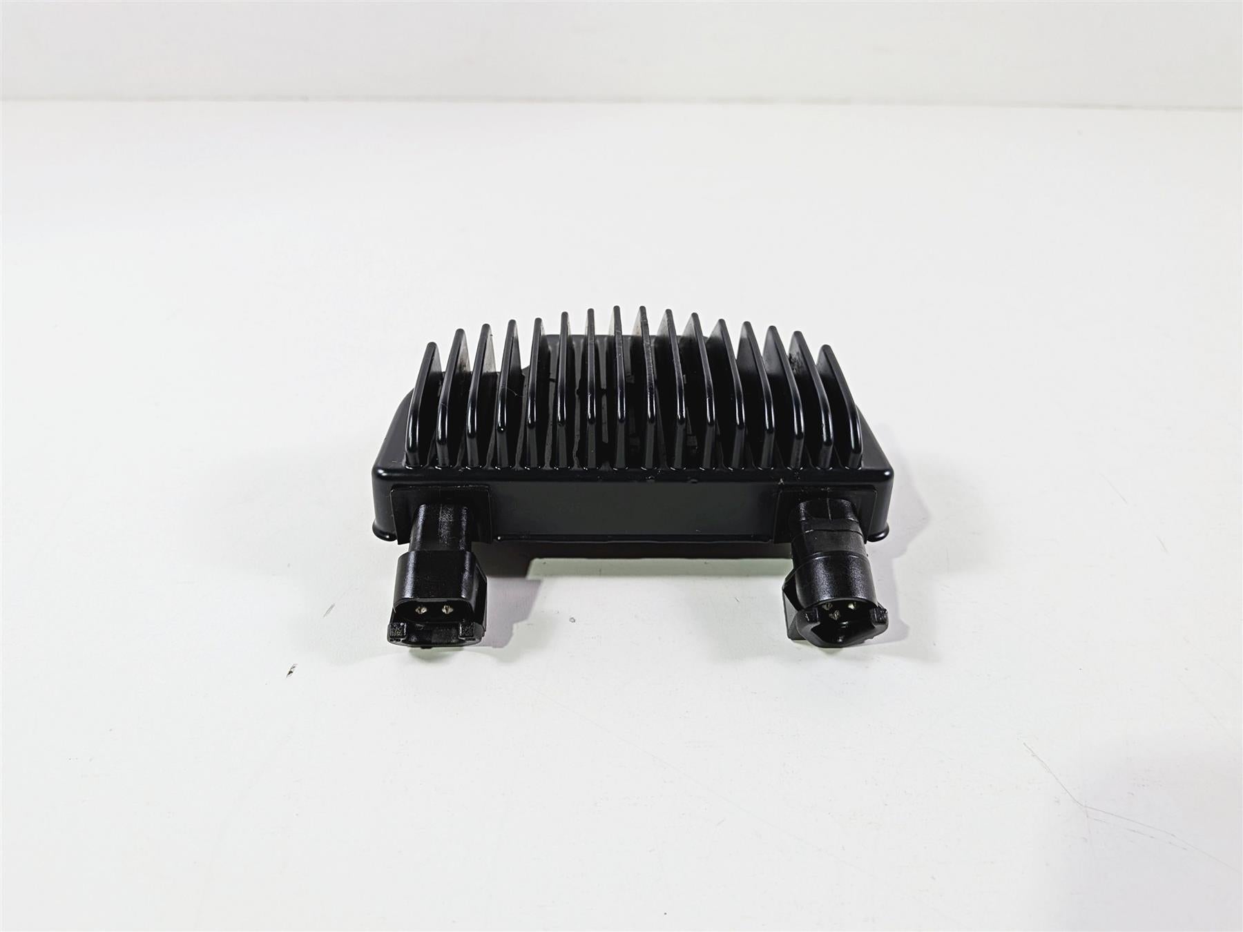 2011 Harley FXDF Dyna Fat Bob Rectifier Voltage Regulator 74631-08A {{ shop.shopifyCountryName }} - Mototech271