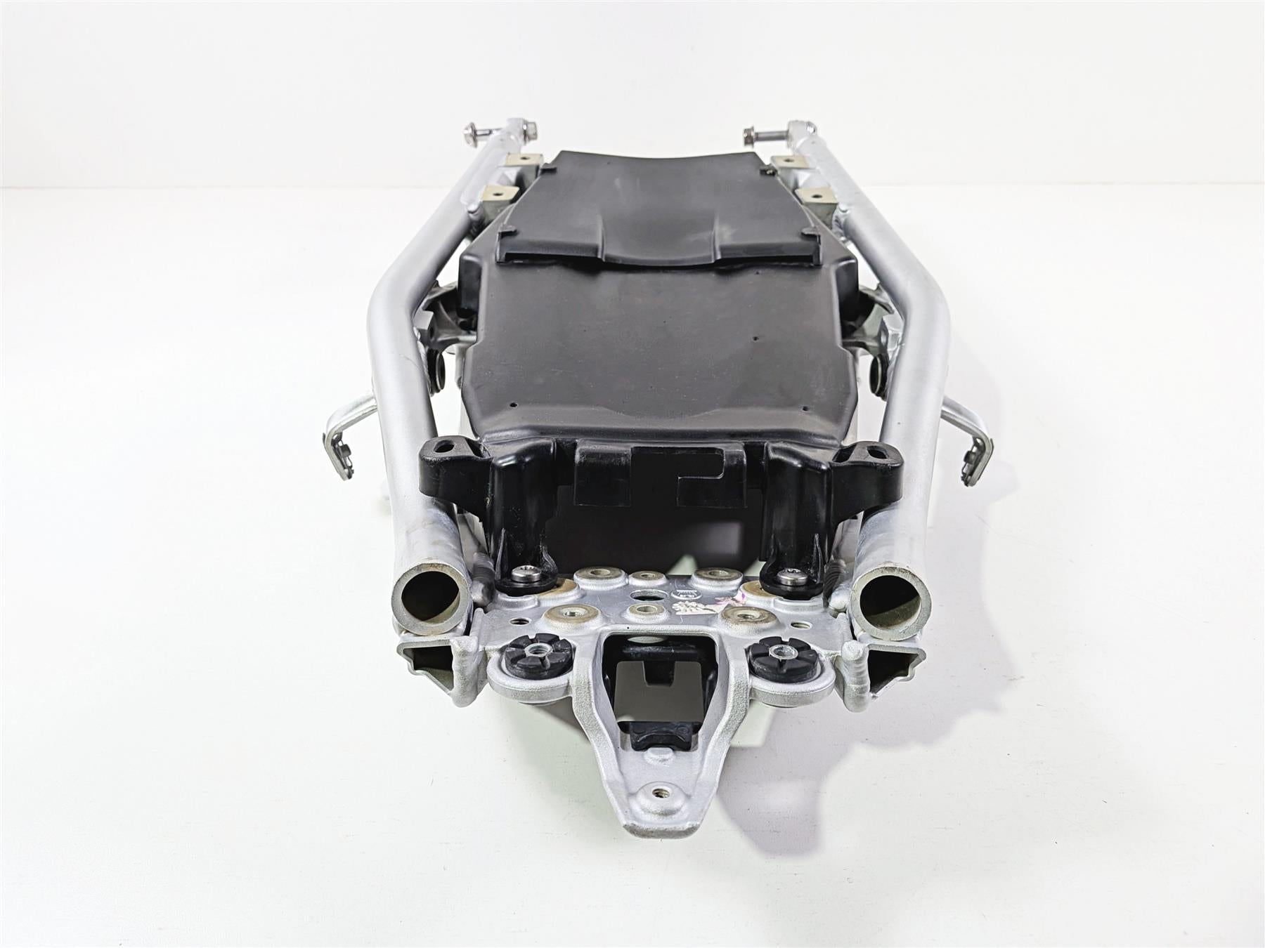 2019 Triumph Speed Triple RS 1050 Straight Subframe & Inner Fender T2079742 {{ shop.shopifyCountryName }} - Mototech271
