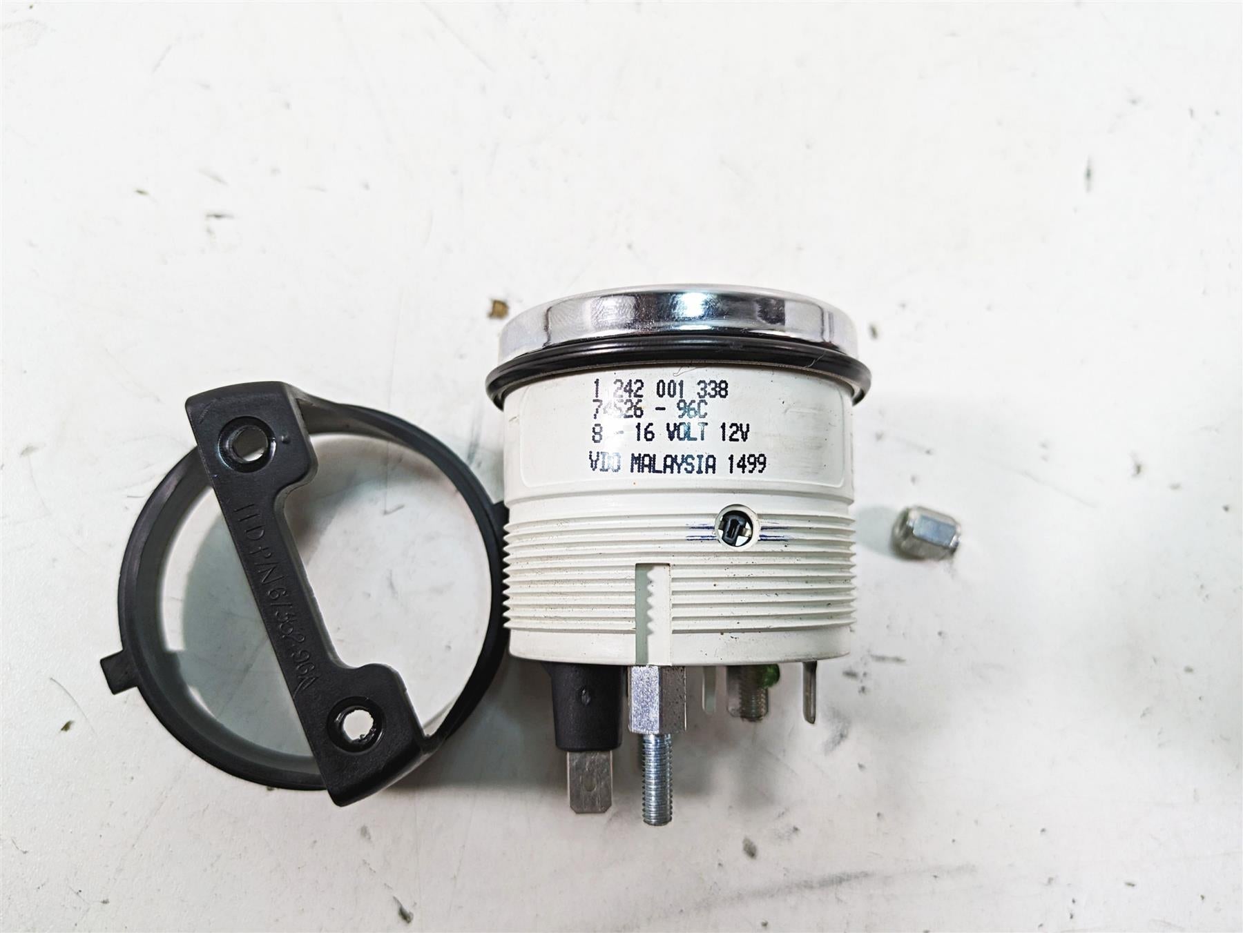 2010 Harley Touring FLHTCU Electra Glide Volt Voltage Meter Gauge 74526-96C {{ shop.shopifyCountryName }} - Mototech271