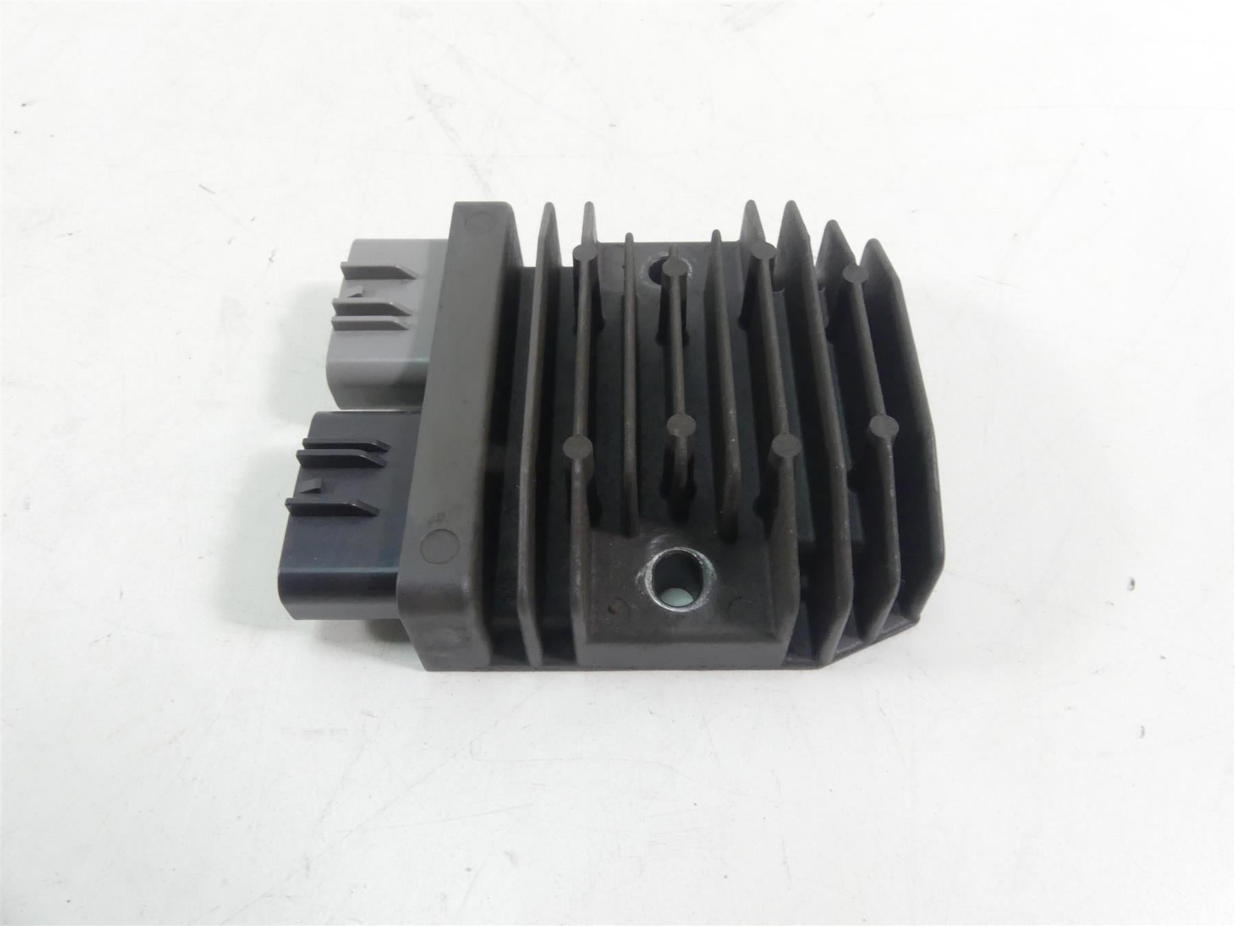 2017 BMW R1200GS GSW K50 Rectifier Voltage Regulator FH020AA 12318523367 {{ shop.shopifyCountryName }} - Mototech271