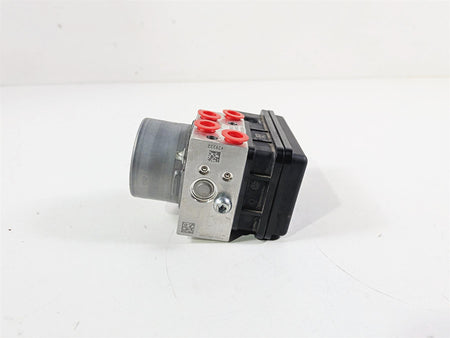 2023 Yamaha MT10 MTN1000 Abs Brake Pump Unit Module B5Y-85930-00 {{ shop.shopifyCountryName }} - Mototech271
