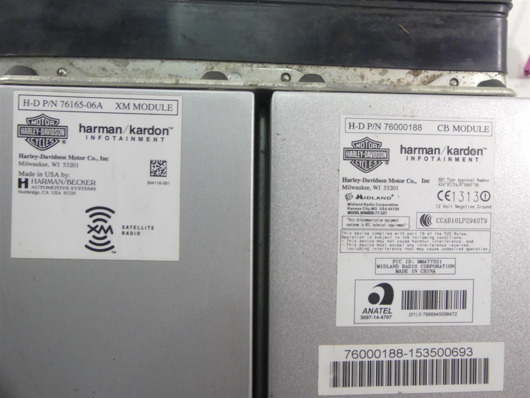2007 Harley FLHTCU SE CVO Electra Glide Radio Xm Cb Modules Antenna Set 76160-06 {{ shop.shopifyCountryName }} - Mototech271