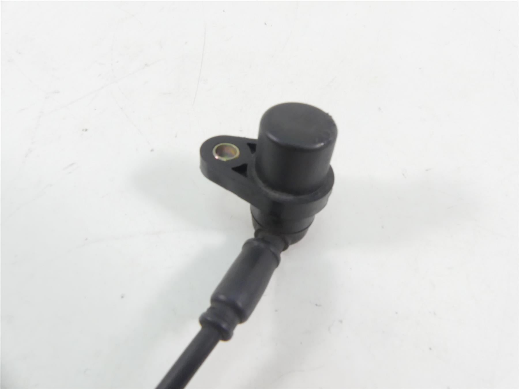 2004 Aprilia RSV1000 R Mille Rear Wheel Speed Sensor AP8124528 {{ shop.shopifyCountryName }} - Mototech271