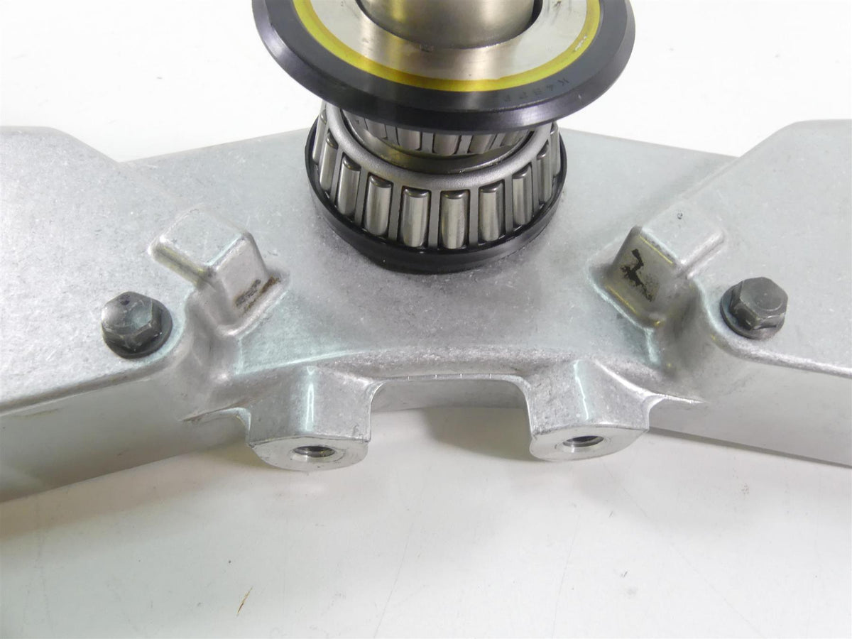 2009 Yamaha XV1700 Road Star Warrior Lower Triple Tree Clamp 5PX-23340-00-00 {{ shop.shopifyCountryName }} - Mototech271