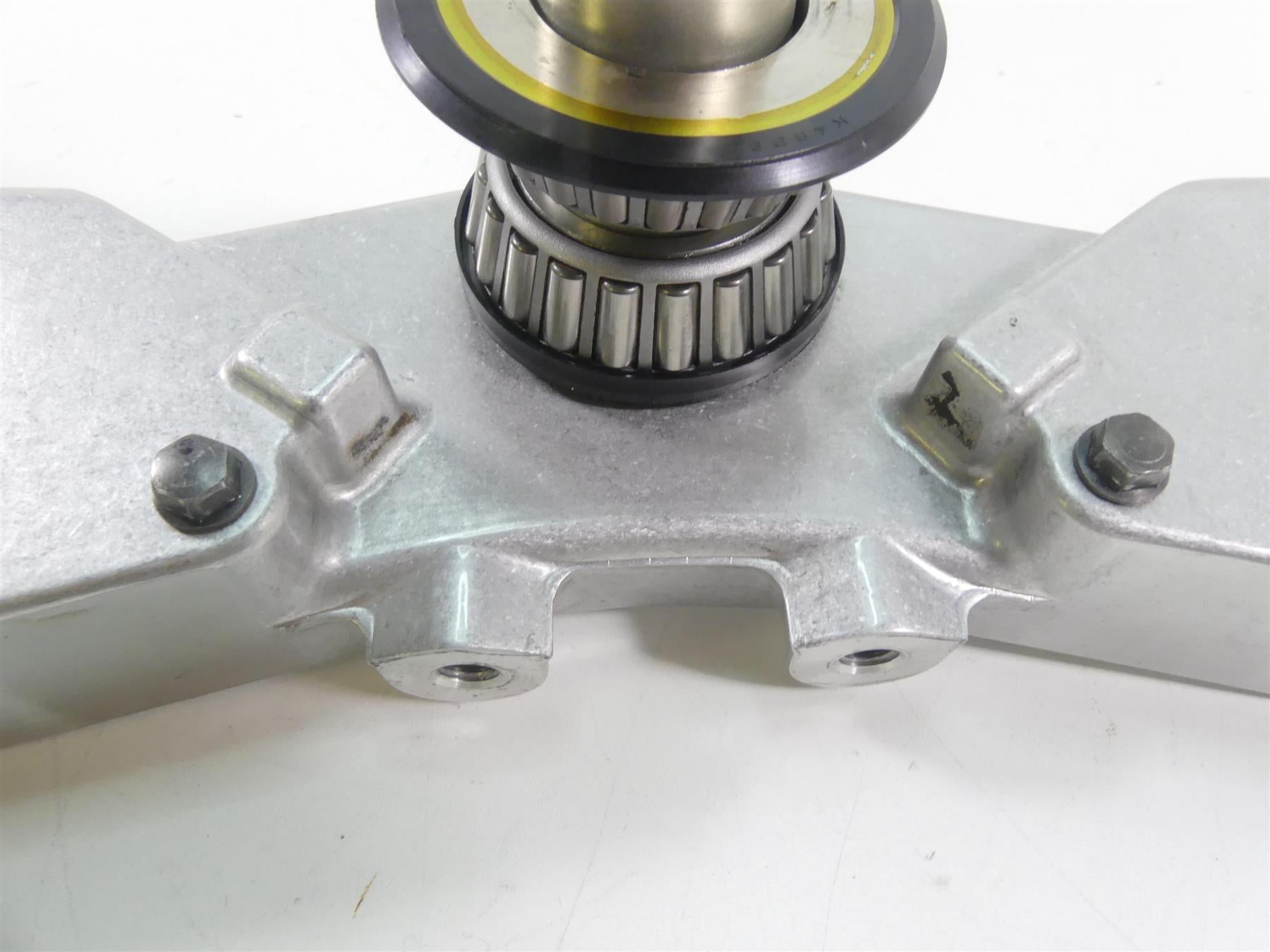2009 Yamaha XV1700 Road Star Warrior Lower Triple Tree Clamp 5PX-23340-00-00 {{ shop.shopifyCountryName }} - Mototech271