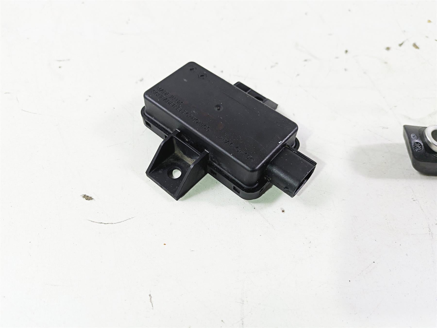 2015 BMW K1600 GT K48 RDC Tire Pressure Module & Rear Sensor 65758546222 {{ shop.shopifyCountryName }} - Mototech271