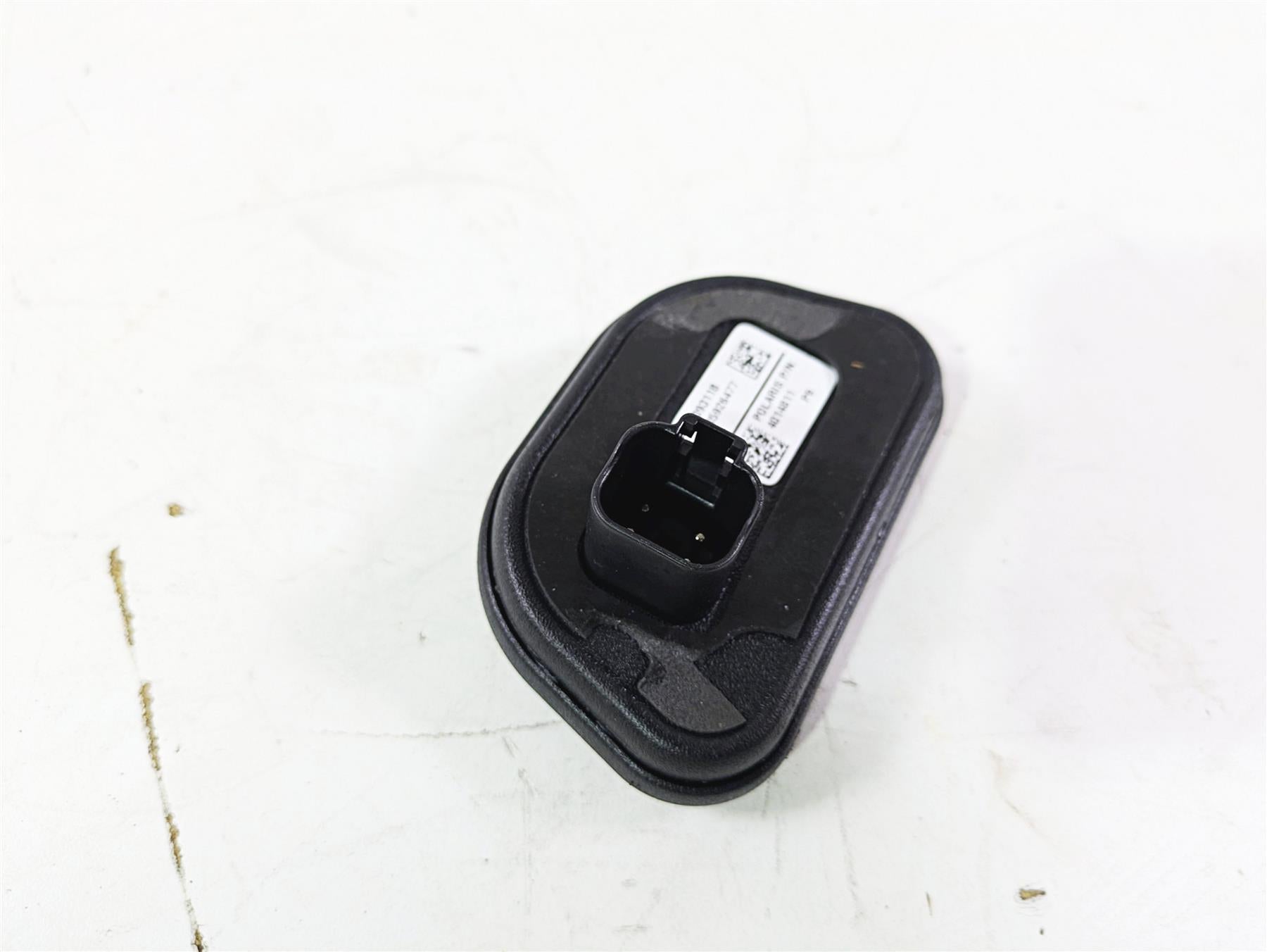 2019 Indian Chieftain Limited Gps Navigation Antenna 4014811 {{ shop.shopifyCountryName }} - Mototech271