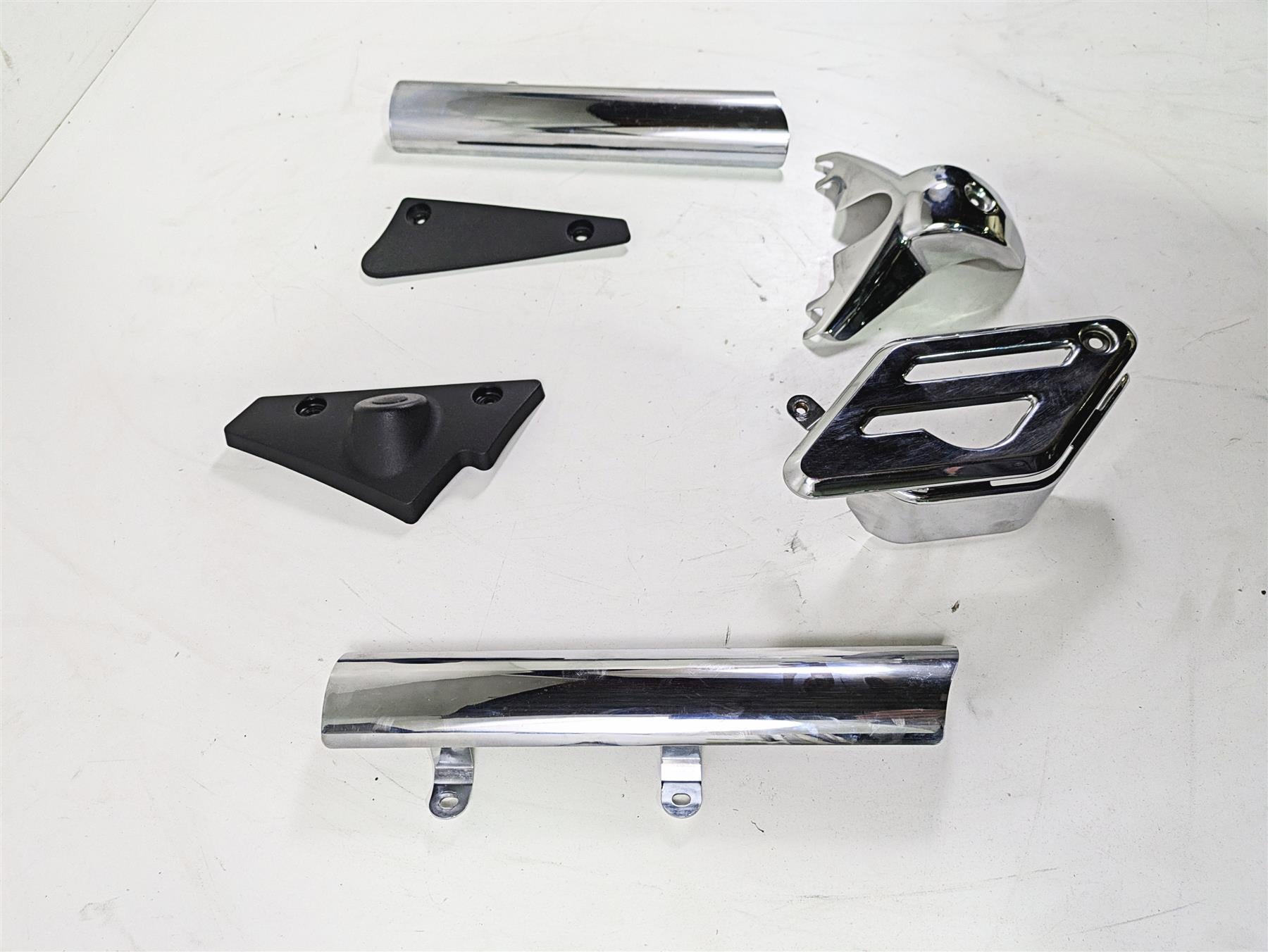 2006 Triumph Rocket 3 Chrome Cover & Infill Fairing Set {{ shop.shopifyCountryName }} - Mototech271