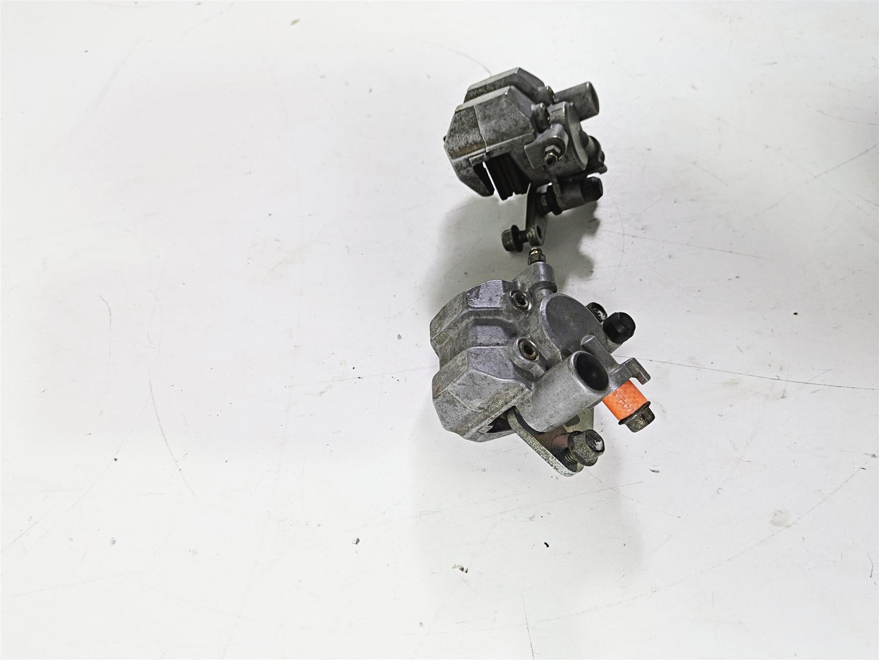 2001 Yamaha Banshee YFZ350 Nissin Front Brake Caliper Set 3GD-2580T-00-00 {{ shop.shopifyCountryName }} - Mototech271